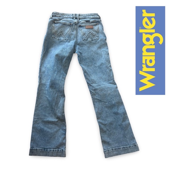 Wrangler Blue Flare Jeans - Picture 5 of 15